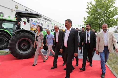 Eş Başkanlar Diyarbakır'da Fuara Katıldı 