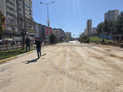 Vali Ozan Caddesi Trafiğe Açıldı: İçme Suyu Projesinde Önemli Aşama Tamamlandı